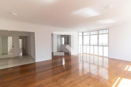 Apartamento à venda com 300m², 3 quartos e 2 vagasSala