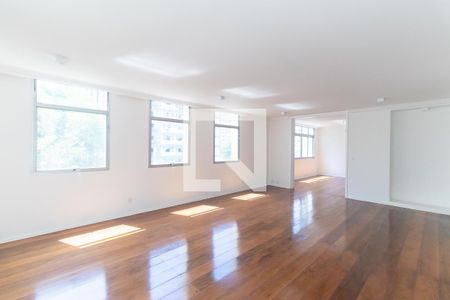 Apartamento à venda com 300m², 3 quartos e 2 vagasSala