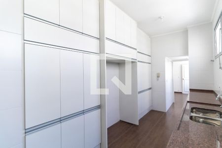 Apartamento à venda com 300m², 3 quartos e 2 vagasCozinha