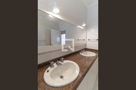 Apartamento à venda com 300m², 3 quartos e 2 vagasBanheiro Social