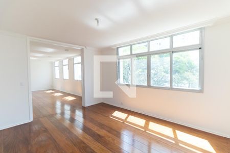 Apartamento à venda com 300m², 3 quartos e 2 vagasSala