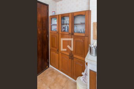 Apartamento à venda com 93m², 2 quartos e 1 vagaCozinha - Armários