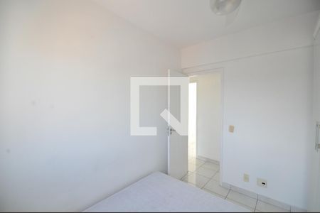 Quarto 1 de apartamento para alugar com 3 quartos, 55m² em Vila Mazzei, São Paulo