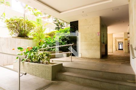 Apartamento à venda com 74m², 2 quartos e 1 vagaÁrea comum