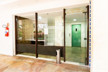 Apartamento à venda com 74m², 2 quartos e 1 vagaÁrea comum