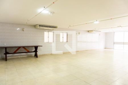 Apartamento à venda com 74m², 2 quartos e 1 vagaÁrea comum