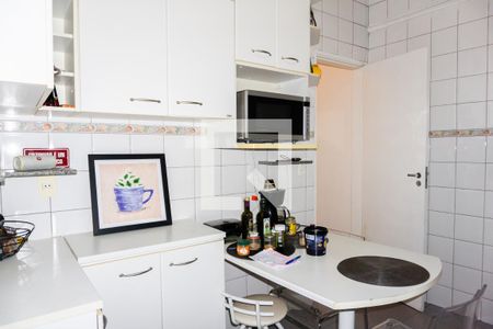 Apartamento à venda com 74m², 2 quartos e 1 vagaCozinha