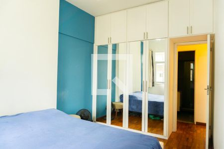 Apartamento à venda com 74m², 2 quartos e 1 vagaQuarto 2