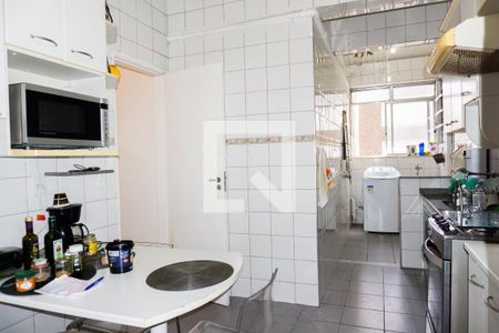 Apartamento à venda com 74m², 2 quartos e 1 vagaCozinha