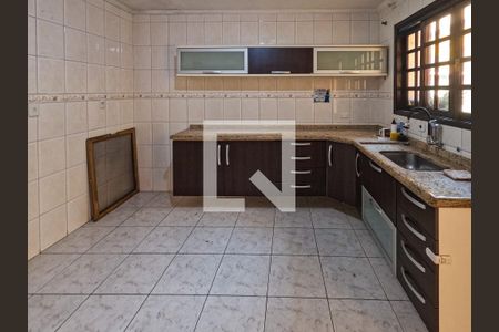 Casa à venda com 155m², 3 quartos e 2 vagasCozinha