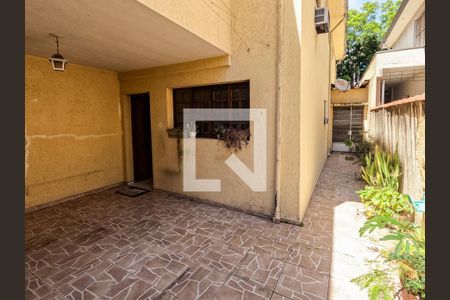 Casa à venda com 155m², 3 quartos e 2 vagasQuintal