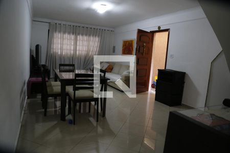 Sala de casa à venda com 3 quartos, 155m² em Vila Fiat Lux, São Paulo