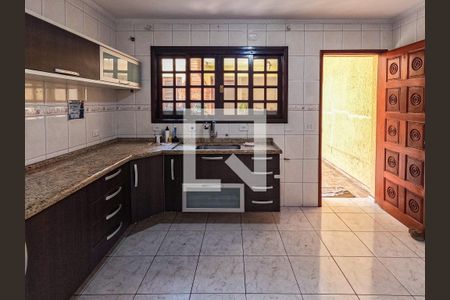 Casa à venda com 155m², 3 quartos e 2 vagasCozinha