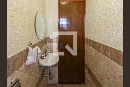 Casa à venda com 155m², 3 quartos e 2 vagasLavabo