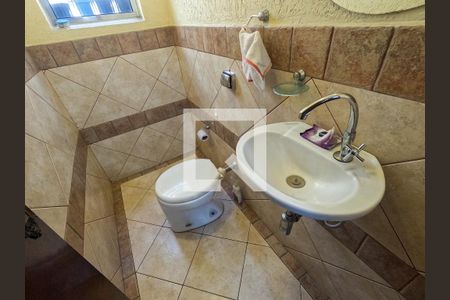 Casa à venda com 155m², 3 quartos e 2 vagasLavabo