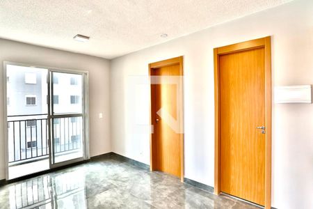 Apartamento para alugar com 38m², 2 quartos e sem vaga Apartamento para alugar com 38m², 2 quartos e sem vagaSala