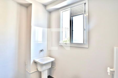 Apartamento para alugar com 38m², 2 quartos e sem vaga Apartamento para alugar com 38m², 2 quartos e sem vagaBanheiro