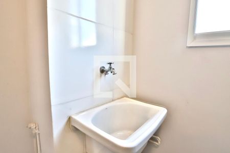Apartamento para alugar com 38m², 2 quartos e sem vaga Apartamento para alugar com 38m², 2 quartos e sem vagaBanheiro