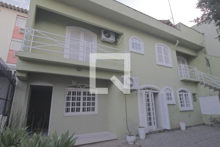 Casa à venda com 260m², 5 quartos e 4 vagasÁrea externa