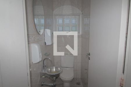 Casa à venda com 260m², 5 quartos e 4 vagasLavabo casa 2