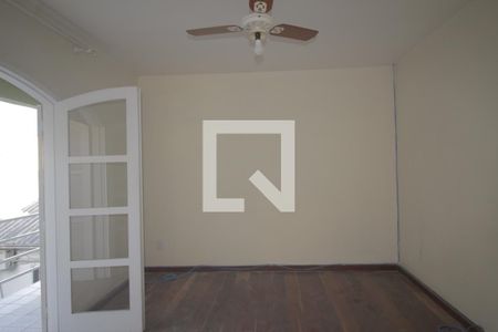 Casa à venda com 260m², 5 quartos e 4 vagasSuíte casa 2