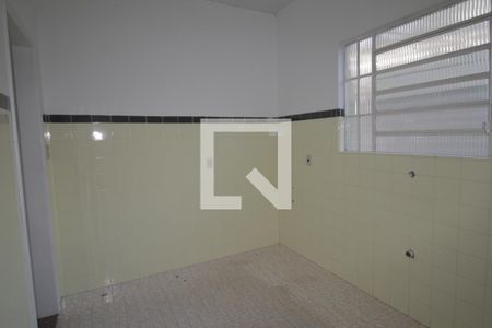 Casa à venda com 260m², 5 quartos e 4 vagasCozinha e Área de Serviço