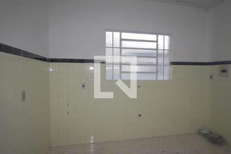 Casa à venda com 260m², 5 quartos e 4 vagasCozinha e Área de Serviço