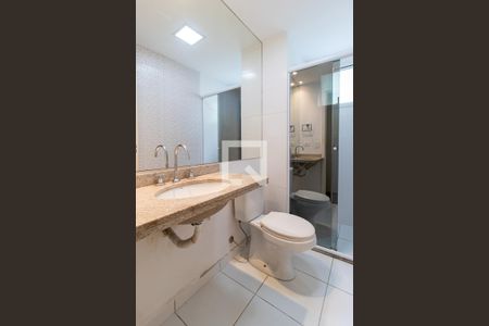 Apartamento para alugar com 57m², 2 quartos e 1 vaga Apartamento para alugar com 57m², 2 quartos e 1 vagaBanheiro da Suíte