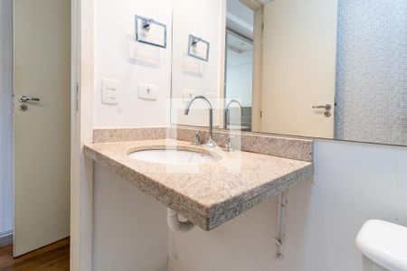 Apartamento para alugar com 57m², 2 quartos e 1 vaga Apartamento para alugar com 57m², 2 quartos e 1 vagaDetalhe do Banheiro da Suite