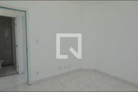 Quarto 1 de apartamento para alugar com 2 quartos, 108m² em Vargem Pequena, Rio de Janeiro