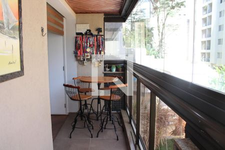 Apartamento à venda com 103m², 3 quartos e 2 vagasVaranda