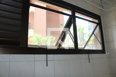Apartamento à venda com 103m², 3 quartos e 2 vagasVista da Área de Serviço