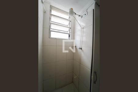 Banheiro de kitnet/studio à venda com 1 quarto, 29m² em Água Branca, São Paulo