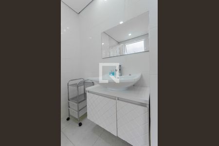 Casa à venda com 232m², 2 quartos e 2 vagas Casa à venda com 232m², 2 quartos e 2 vagasBanheiro da Suíte 1