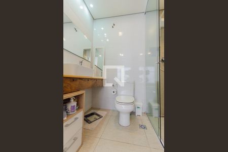 Casa à venda com 232m², 2 quartos e 2 vagas Casa à venda com 232m², 2 quartos e 2 vagasBanheiro da Suíte 2