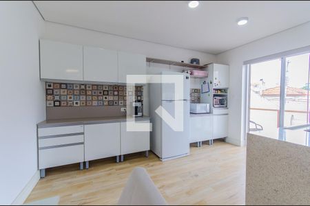 Casa à venda com 232m², 2 quartos e 2 vagas Casa à venda com 232m², 2 quartos e 2 vagasCozinha