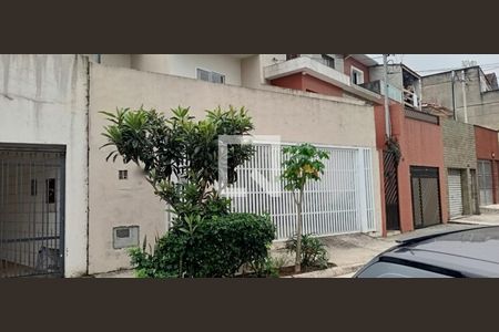 Casa à venda com 232m², 2 quartos e 2 vagas Casa à venda com 232m², 2 quartos e 2 vagasFachada