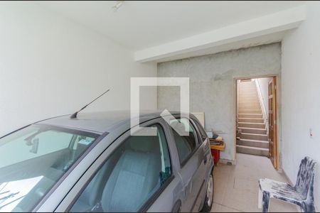 Casa à venda com 232m², 2 quartos e 2 vagas Casa à venda com 232m², 2 quartos e 2 vagasGaragem