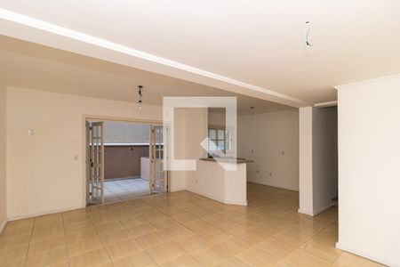 Sala de casa de condomínio à venda com 2 quartos, 170m² em Vila Jardim, Porto Alegre