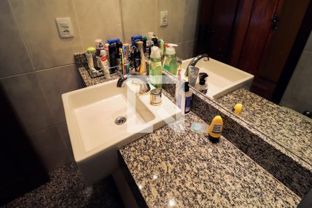 Apartamento à venda com 250m², 4 quartos e 6 vagasSuíte 3