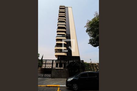 Apartamento à venda com 250m², 4 quartos e 6 vagasFachada