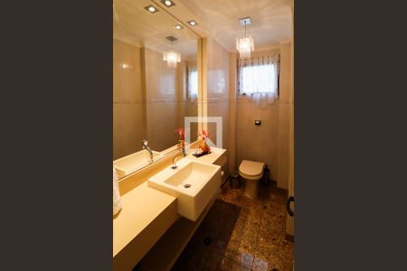 Apartamento à venda com 250m², 4 quartos e 6 vagasLavabo