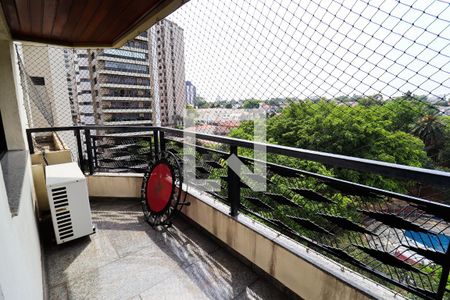 Apartamento à venda com 250m², 4 quartos e 6 vagasSuíte 4