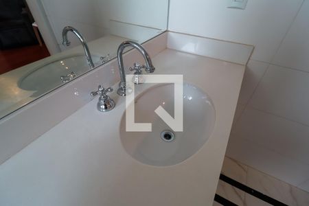 Apartamento à venda com 250m², 4 quartos e 6 vagasSuíte 1