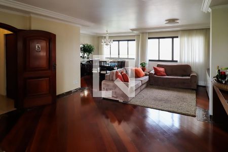 Apartamento à venda com 250m², 4 quartos e 6 vagasSala