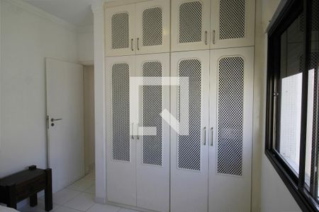 Apartamento para alugar com 120m², 3 quartos e 2 vagasQuarto 2