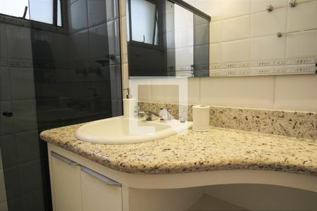 Apartamento para alugar com 120m², 3 quartos e 2 vagasBanheiro