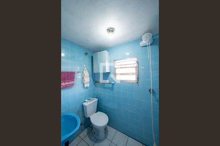 Casa à venda com 220m², 3 quartos e 3 vagasBanheiro Social Casa 2