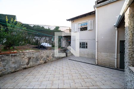 Casa à venda com 220m², 3 quartos e 3 vagasQuintal