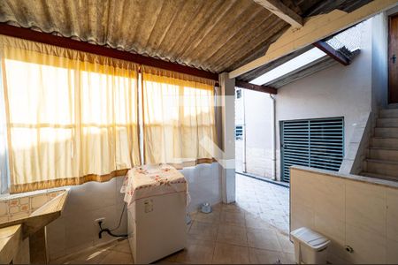 Casa à venda com 220m², 3 quartos e 3 vagasLavanderia